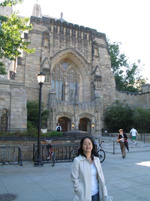 Elsa Yan in front of Sterling Library, Yale University (2007)