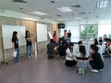 English and Putonghua Immersion Camps