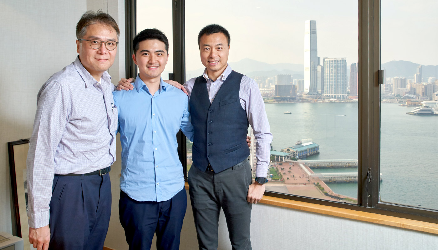 Kong is thankful to his mentors and friends for giving him opportunities along the way, such as Alex Fang <em>(1st left)</em>, alumnus Lap Man <em>(3rd left)</em> and Wendy Kok