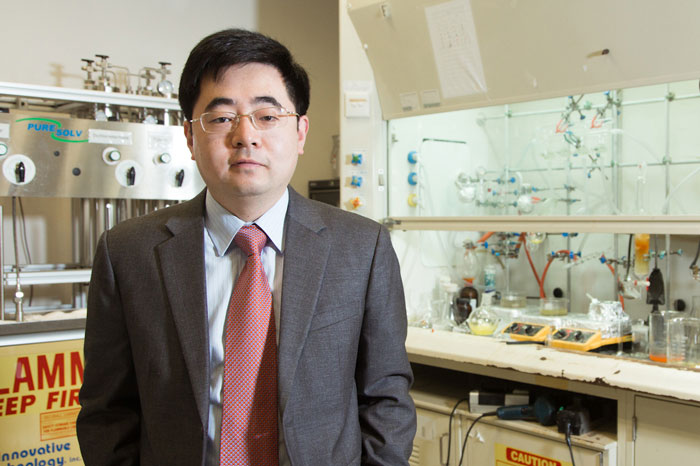 Prof. Miao Qian, Department of Chemistry