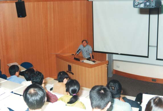 20010421-3