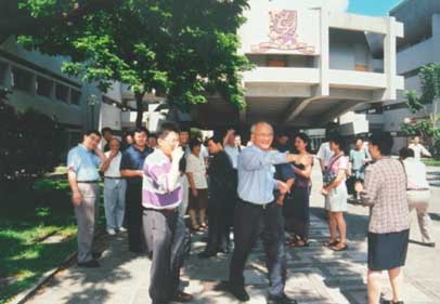 20010805-5