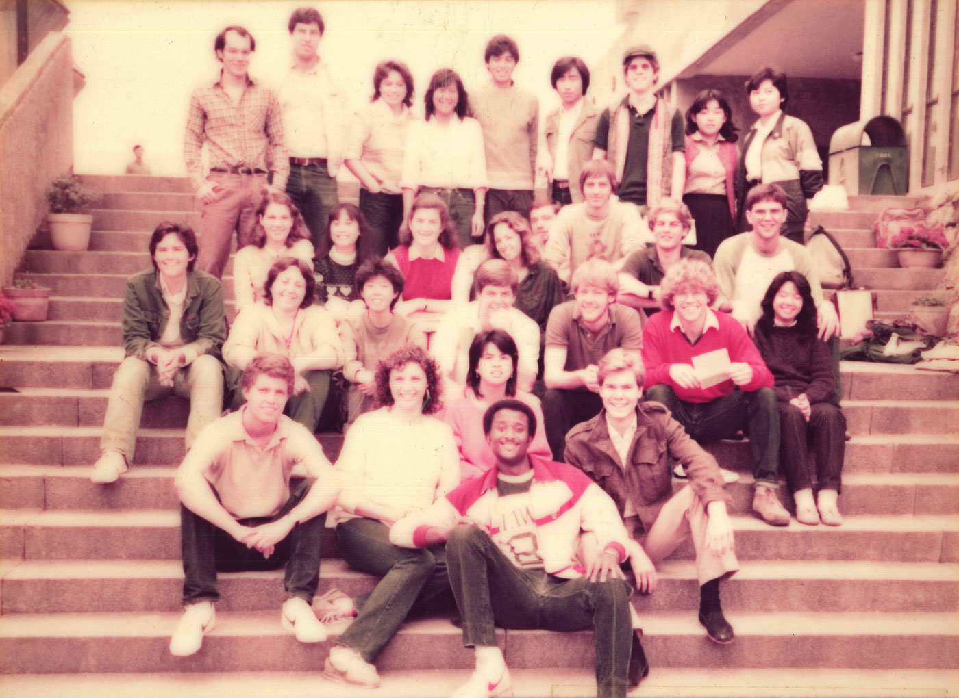 CUHK receives incoming exchange students (1987-88)