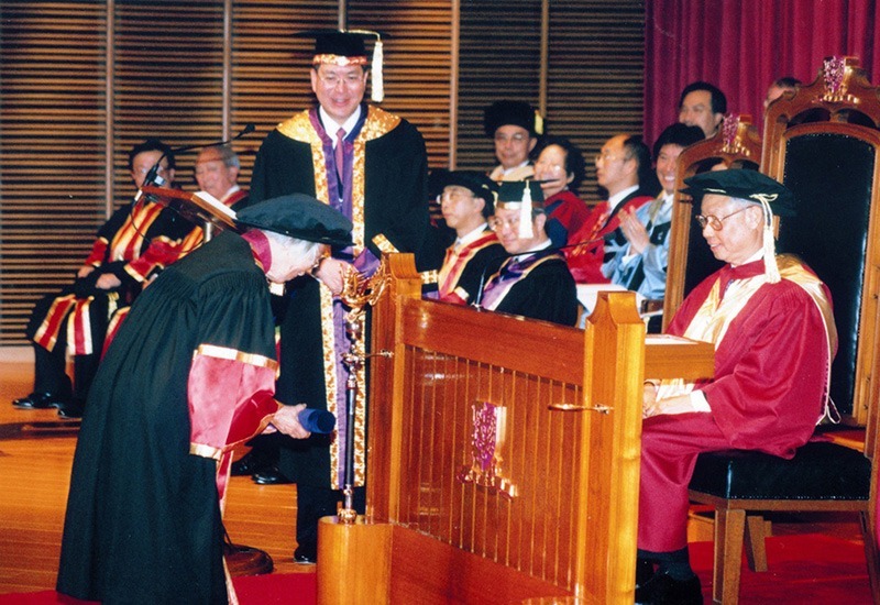 First conferment of honorary fellowships